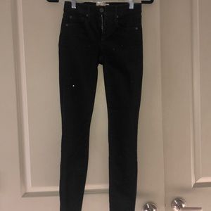 True Skinny jeans in black with embellishments